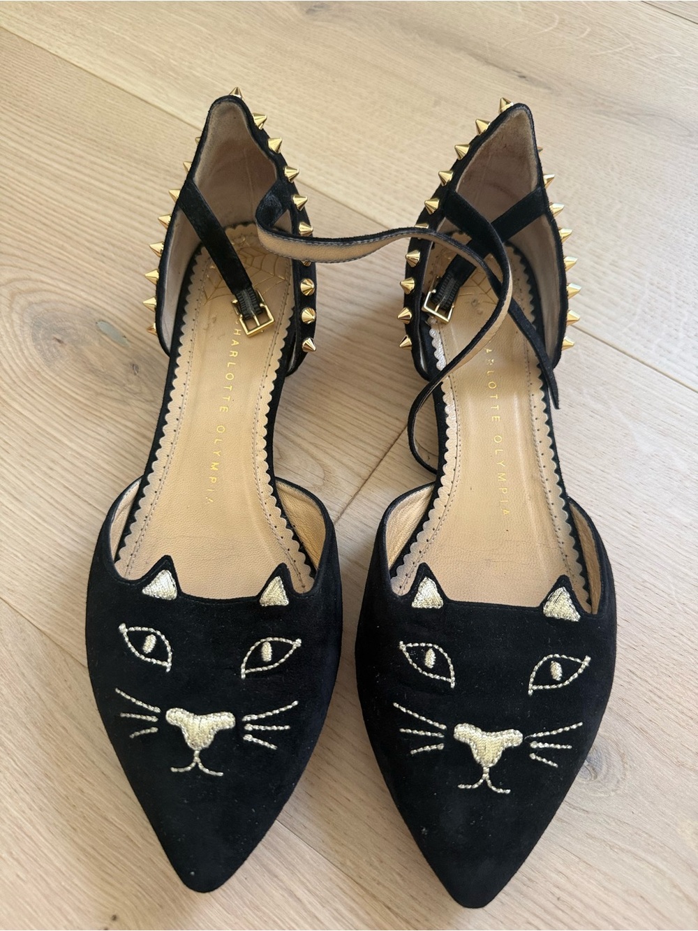 Charlotte Olympia Cat-Embroidered Black Pointed Flats with Gold Studs - size 38